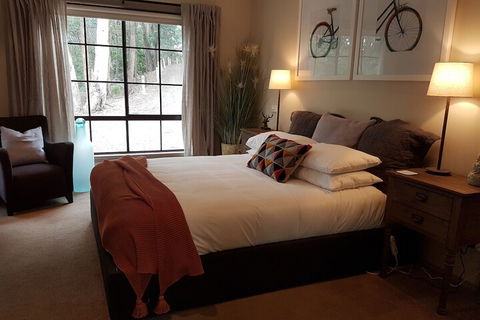 Tangenong Cottages - Yamba Accommodation 2