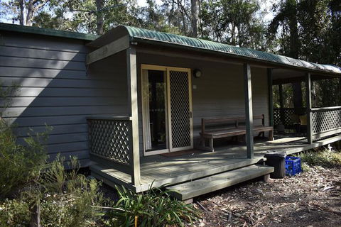 Jervis Bay Cabins & Hidden Creek Campsite - Victoria Tourism 2