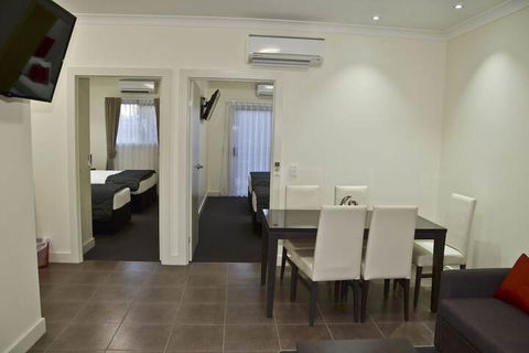 Swagsman Motel Miles - New South Wales Tourism  2
