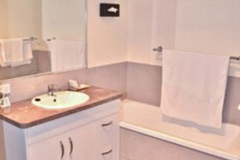 Swagsman Motel Miles - New South Wales Tourism  0