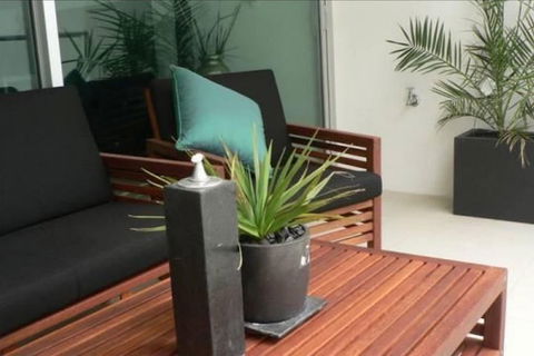 Breeze Beachfront Apartments - WA Accommodation 4