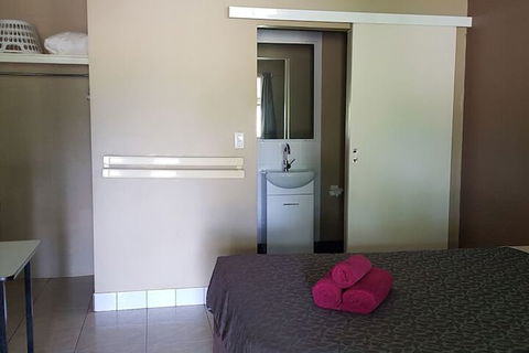 Beagle Motor Inn - WA Accommodation 3