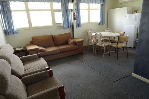 High View Family Cottages - Accommodation Newcastle 5