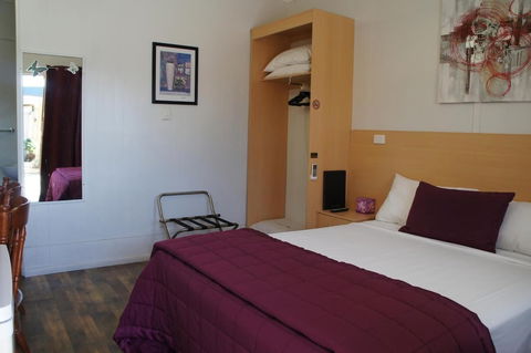 Ayrline Motel - Victoria Tourism 4