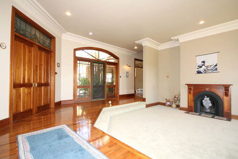 Relaxin - Accommodation Newcastle 4