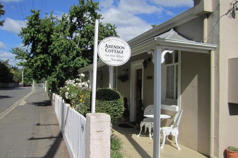 Arendon Cottage - Kingaroy Accommodation 2