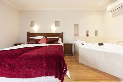 Aurora Manor Rooms - Accommodation Newcastle 4