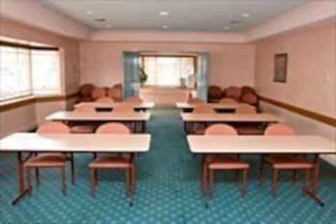 Young Federation Motor Inn - Holiday Melbourne 6