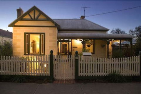 Foxgloves B & B - Byron Bay Accommodation 0