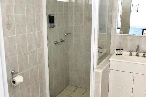 The Oaks Hotel Motel - Northern Rivers Accommodation 7
