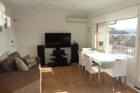 Balmoral Retreat - Tourism Townsville 0