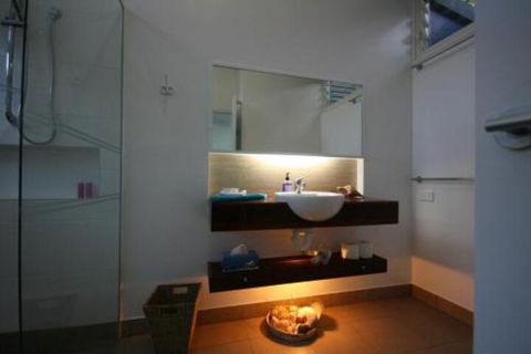 Hove To B & B - Broome Tourism 6