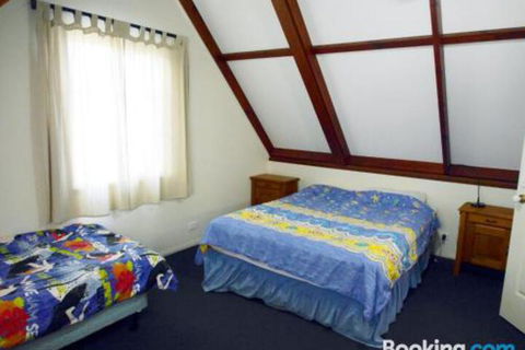 Wyndham Lodge - Accommodation Newcastle 7