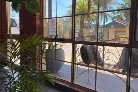 Mulwala Paradise Palms Motel - Lightning Ridge Tourism 2