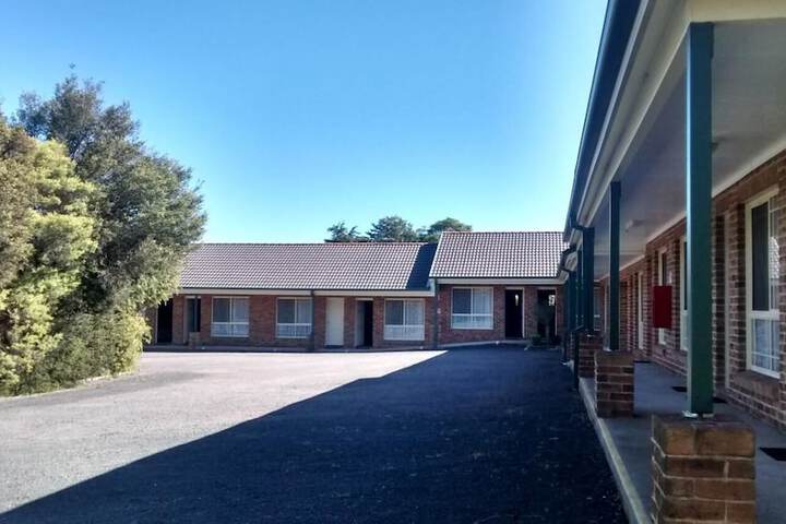 Aberdeen Motel - thumb 1