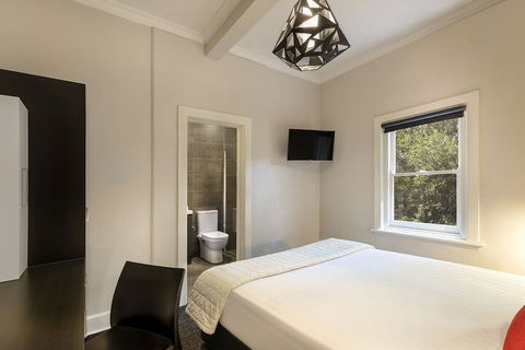 Como Court By Crest - Accommodation Yamba 4