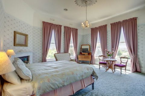 Highton Manor - Brisbane Tourism 0
