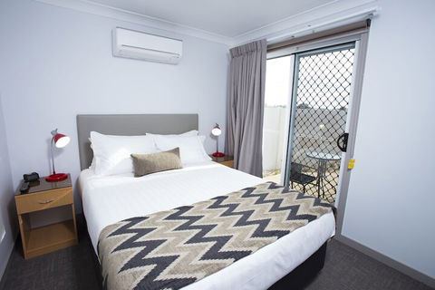 Altitude Motel Apartments - Tourism Townsville 6