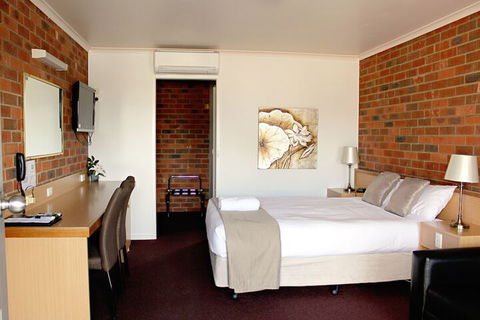 Pevensey Motor Lodge - Hervey Bay Accommodation 4
