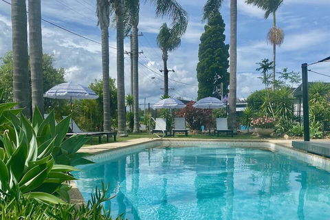 The Esplanade Motel - Whitsundays Tourism 2