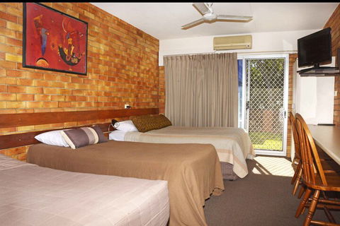 Shelly Beach Motel - Sunshine Coast Guide 5