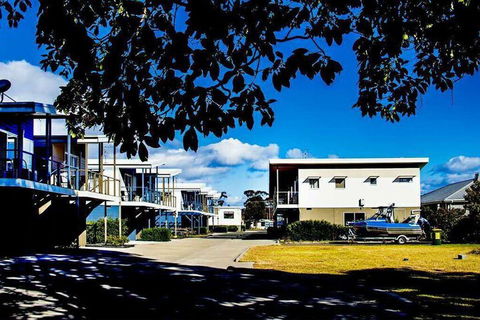 Jervis Bay Holiday Cabins - Holiday Melbourne 2