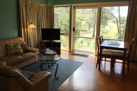 Countryside Connections Tranquil Studio - Accommodation Newcastle 6