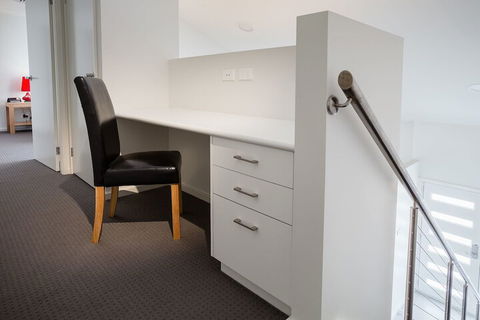 Wallsend Executive Apartments - Accommodation Mount Tamborine 4