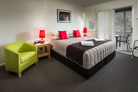 Wallsend Executive Apartments - Accommodation Mount Tamborine 1