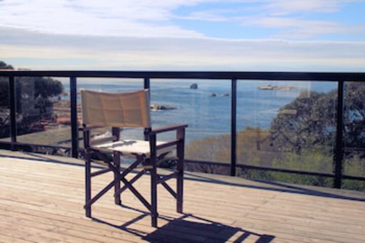 Four Mile Beach TAS Yamba Accommodation