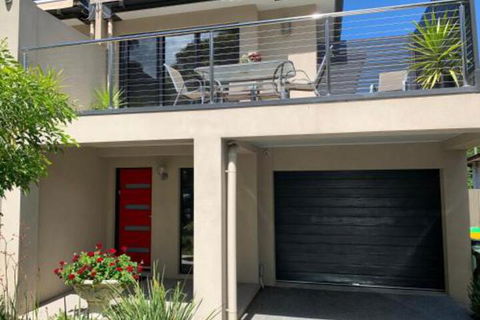 Champagne Stays Apartment - Accommodation Brisbane 0