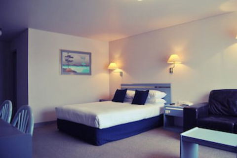 Sunrise Devonport - Accommodation Find 0