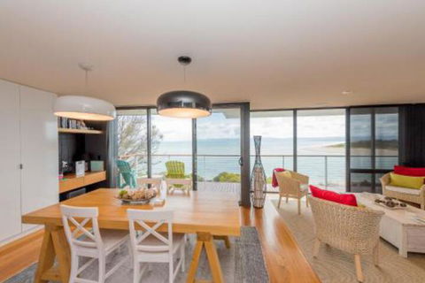Cocktails With A View - Accommodation QLD 6