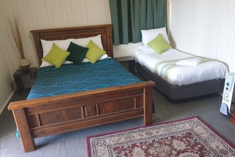Exchange Hotel Toogoolawah - Tourism Townsville 1