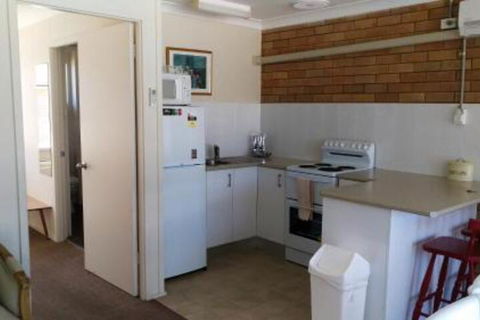 Sundial Holiday Units - WA Accommodation 4