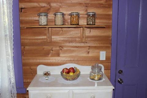 Elinike Guest Cottages - Sunshine Coast Guide 3