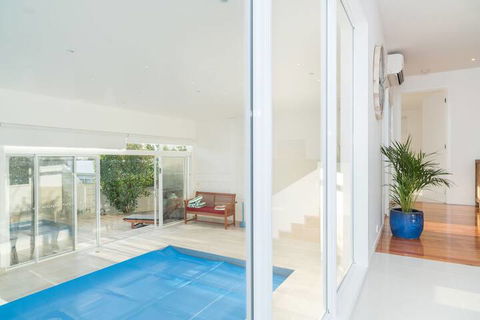 Currawong Close - Rejuvenate Stays - Tweed Heads Accommodation 2