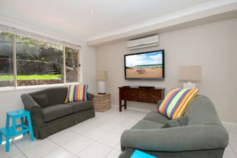 My Shell 55 Blanch Street - Townsville Tourism 0