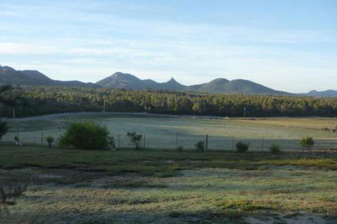 Yakkalla Holiday Cottage - WA Accommodation 4