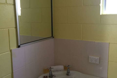 Wongai Beach Hotel - Accommodation Australia 4