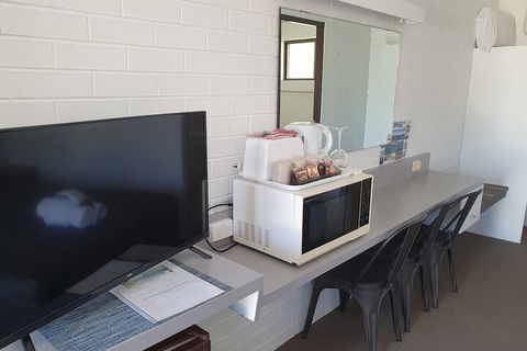 Coastal Bay Motel Coffs Harbour - Townsville Tourism 2