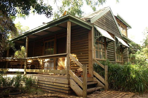 Ti-Tree Village - Accommodation Newcastle 2