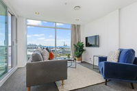 Stunning Views of Auckland Harbour