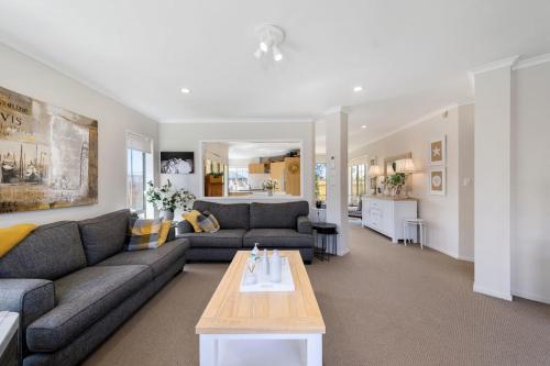Papamoa Pacific View Papamoa Holiday Home