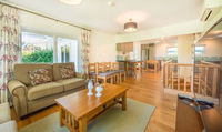 Browns Bay Spacious Living Paradise
