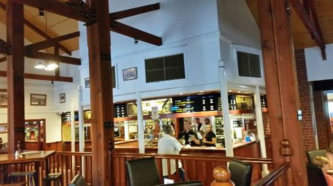 Edwards Tavern - Casino Accommodation 0