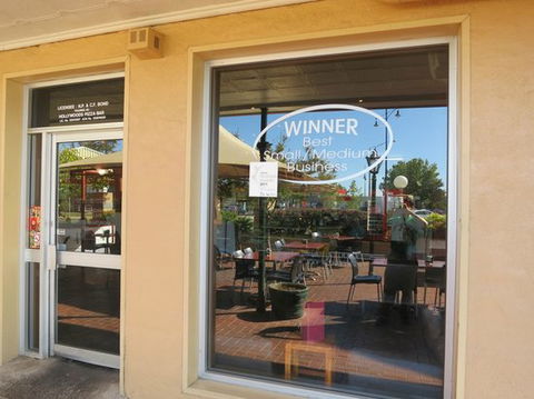 Hollywoods Pizza Bar - Accommodation Australia 0