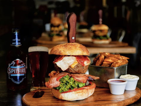 Spitfire Restaurant And Grill - New South Wales Tourism  1