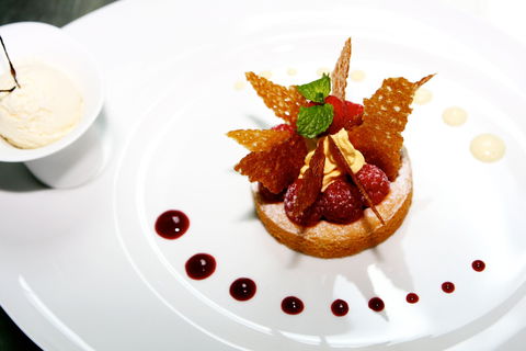 Bistro Du Monde - Accommodation Airlie Beach 2