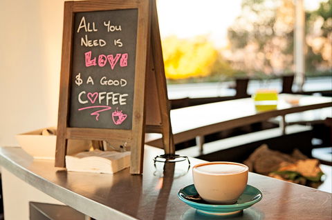 Coffee N Beans - Accommodation Australia 1